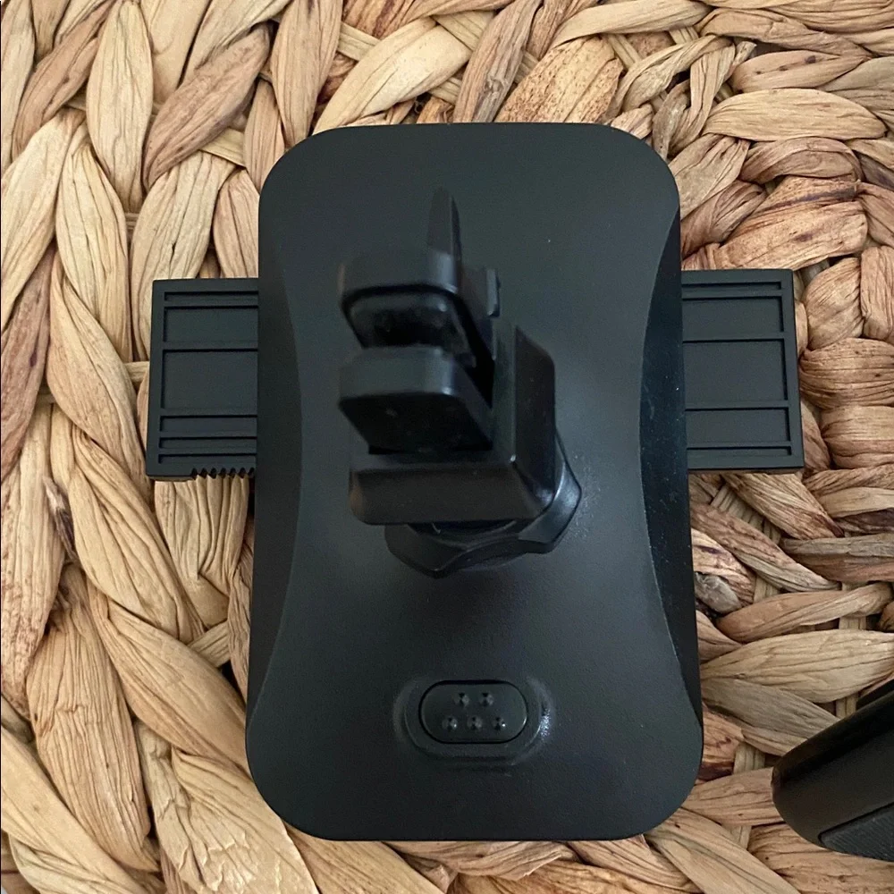 Amazon Basics and various Black Car vent Phone Mounts 3 adjustable like new